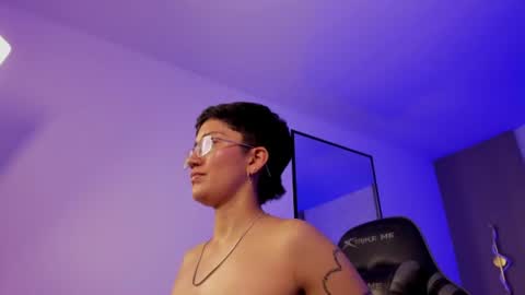 nelly_swan Momentaufnahme des Live-Raums auf Chaturbate
