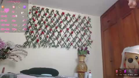 nicole_santana_ momentopname van live room op Chaturbate