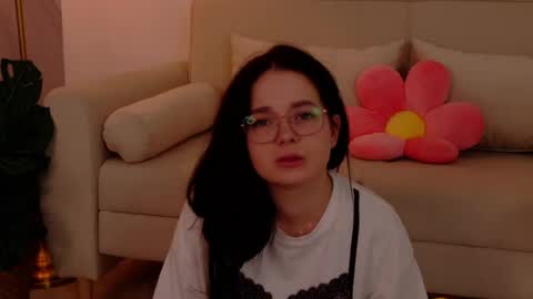 nikaflowers captura de la sala en vivo en Chaturbate