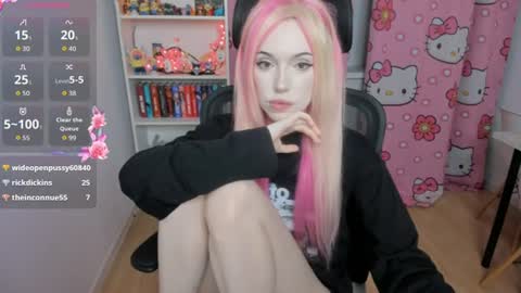nikkimiltonss Momentaufnahme des Live-Raums auf Chaturbate