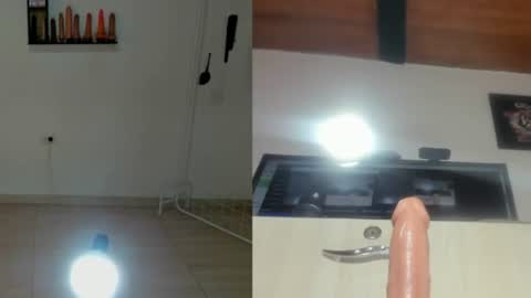 nikky__rosse live room snapshot on Chaturbate