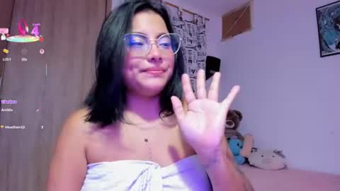 nina_desire_ captura de la sala en vivo en Chaturbate