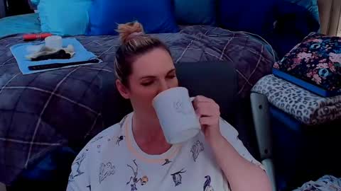 ninajaymes momentopname van live room op Chaturbate