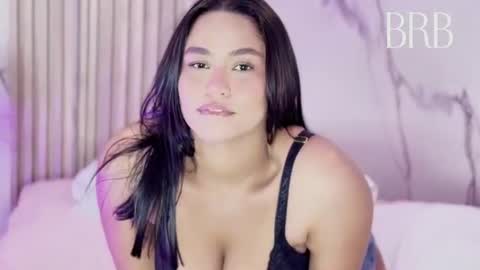 ninalune Momentaufnahme des Live-Raums auf Chaturbate