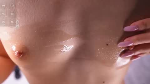 noreenbeckey live room snapshot on Chaturbate