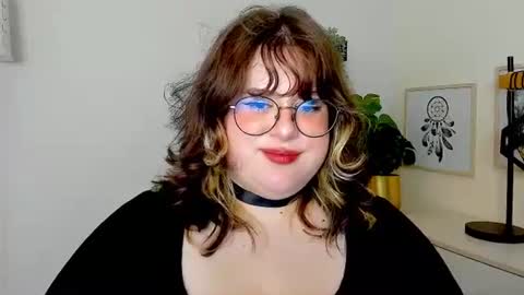 ophelialush Momentaufnahme des Live-Raums auf Chaturbate