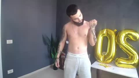 oscarwills captura da sala ao vivo na Chaturbate