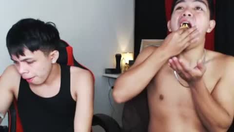 paul968323 live room snapshot on Chaturbate