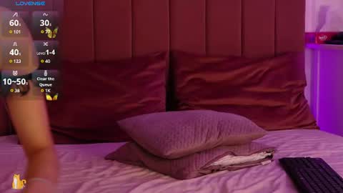 pinkyspark live room snapshot on Chaturbate