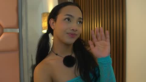 pretty_ari_ captura da sala ao vivo na Chaturbate