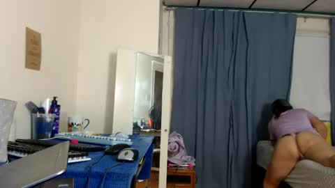 putiputi4u Momentaufnahme des Live-Raums auf Chaturbate