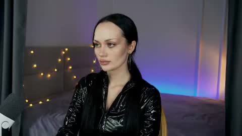 queenaliss captura de la sala en vivo en Chaturbate