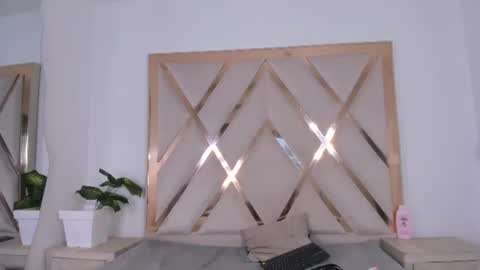 quinn_7 captura de la sala en vivo en Chaturbate