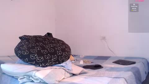 rachell_420 Momentaufnahme des Live-Raums auf Chaturbate