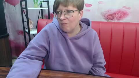radachudna Momentaufnahme des Live-Raums auf Chaturbate