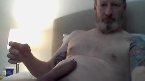 random_stranger73 captura de la sala en vivo en Chaturbate