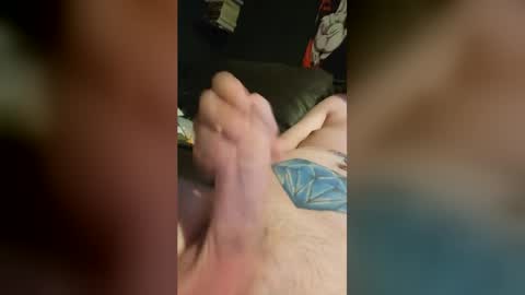 randombritdude2077 live room snapshot on Chaturbate
