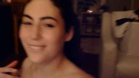rarigirl captura de la sala en vivo en Chaturbate