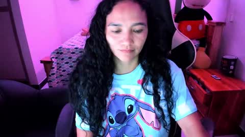 rayza_mature_ live room snapshot on Chaturbate