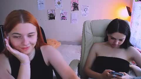 red__dizzy Momentaufnahme des Live-Raums auf Chaturbate
