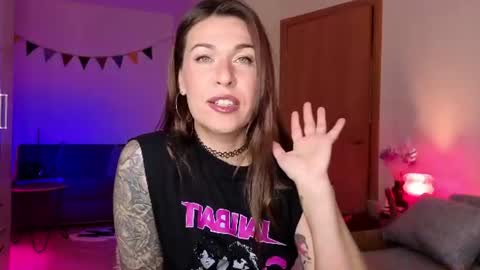 reginahawkinss momentopname van live room op Chaturbate