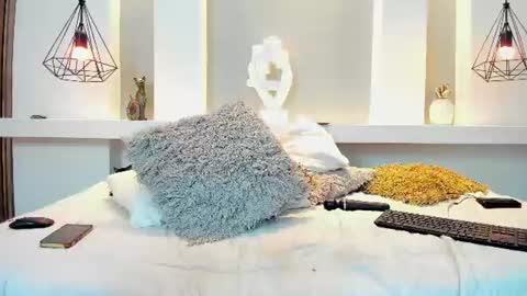 remy_flux captura de la sala en vivo en Chaturbate