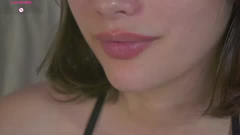 rhebageigel live room snapshot on Chaturbate
