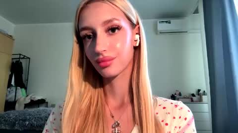rosiomckillop Momentaufnahme des Live-Raums auf Chaturbate