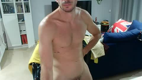 roubarixx live room snapshot on Chaturbate