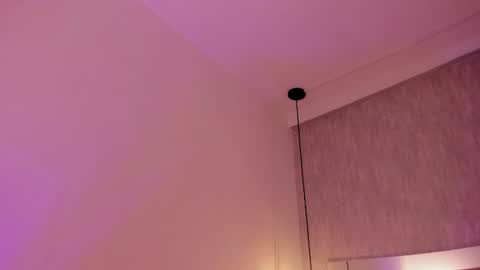 roxie_summers Momentaufnahme des Live-Raums auf Chaturbate