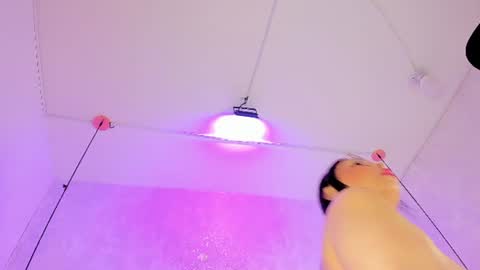 rubi_lovee momentopname van live room op Chaturbate