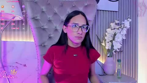 saam_sky captura de la sala en vivo en Chaturbate