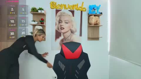 saloomee__ Momentaufnahme des Live-Raums auf Chaturbate