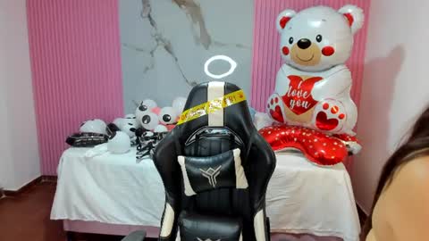 samy_19_ captura da sala ao vivo na Chaturbate