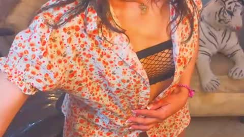 sandra98_b captura de la sala en vivo en Chaturbate