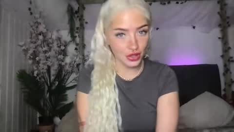 sapphiredelights__ Momentaufnahme des Live-Raums auf Chaturbate