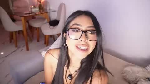 sara_albrecht captura de la sala en vivo en Chaturbate