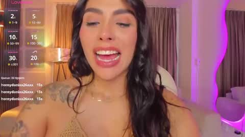 sarah_stonne_ captura de la sala en vivo en Chaturbate