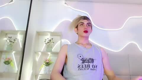 saraypiink live room snapshot on Chaturbate