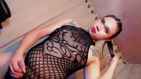 sassyffyra69 momentopname van live room op Chaturbate
