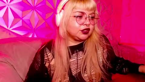 satyn_doll live room snapshot on Chaturbate
