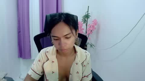 scarlet_amaya снимок онлайн-комнаты на Chaturbate