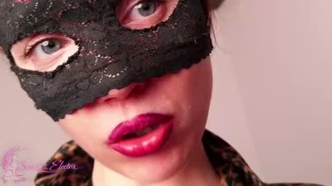 scarlett_electra live room snapshot on Chaturbate