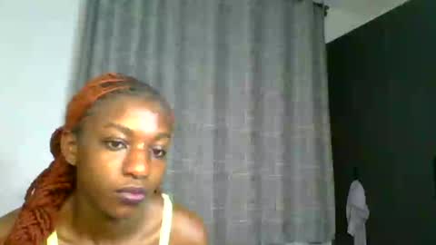 sexxy_lunah captura da sala ao vivo na Chaturbate