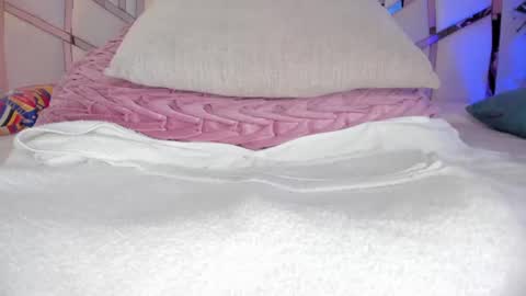 sharon_skiinny снимок онлайн-комнаты на Chaturbate