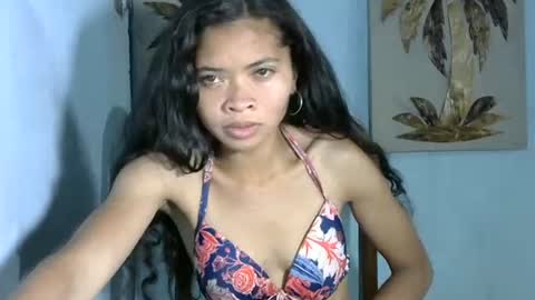 shena_power momentopname van live room op Chaturbate