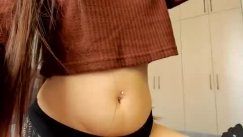 shy_bambiii captura de la sala en vivo en Chaturbate
