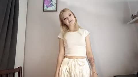 simonaamberg Momentaufnahme des Live-Raums auf Chaturbate
