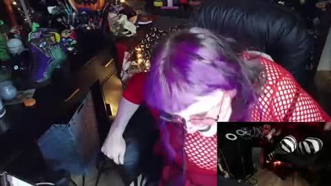 sinstresshemlock captura da sala ao vivo na Chaturbate
