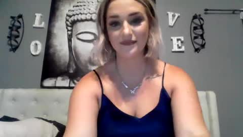 sloanemonroe Momentaufnahme des Live-Raums auf Chaturbate